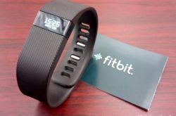 ���߹�������Fitbit charge�ֻ���������
